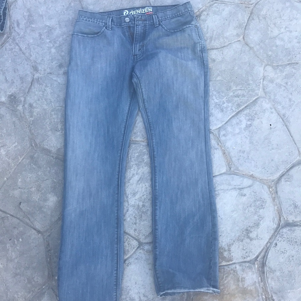 denizen by Levis. Slim Straight jeans.